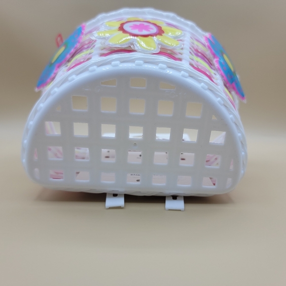 Schwinn Girls Bicycle Basket Light Up Flowers Motion Activated Kids Bike New - Picture 8 of 10